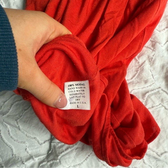 Revolve Red Sleeveless Women's Tank Top Tie Back Open Back Flowy - Picture 6 of 6